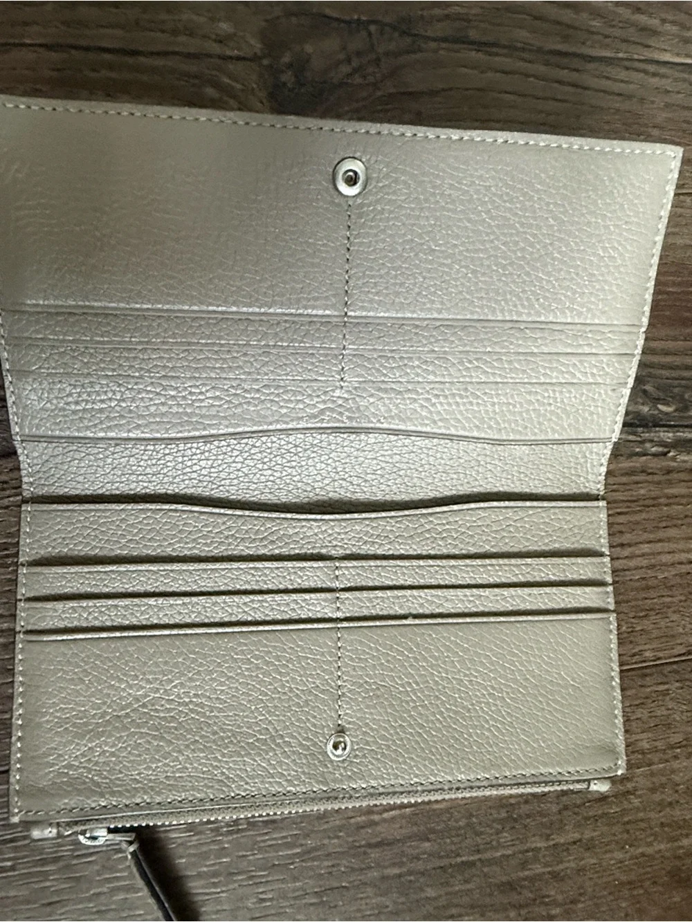 Tory Burch Pebbled Leather Zip Wallet in Taupe Gray